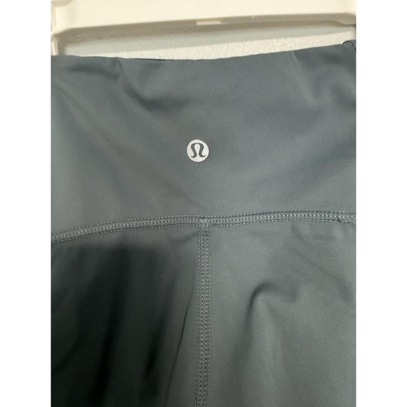 Lululemon Womens Wunder Train Contour Fit Shorts Size 4 Grey-Green‎ High-Rise - Picture 6 of 6